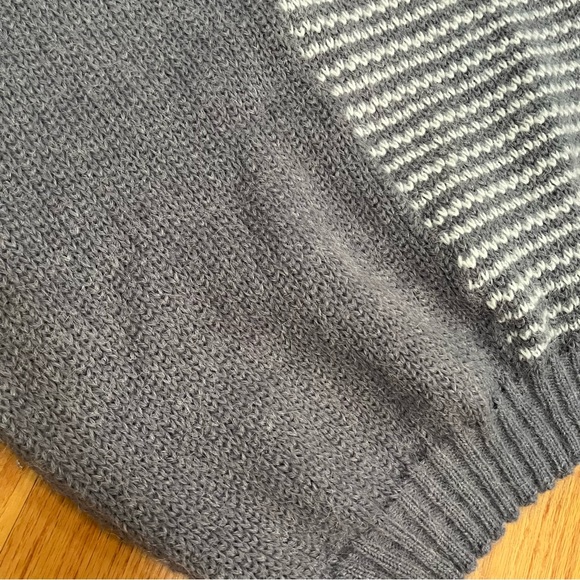 Vintage Hand Knit Sweater Vest - Picture 8 of 10